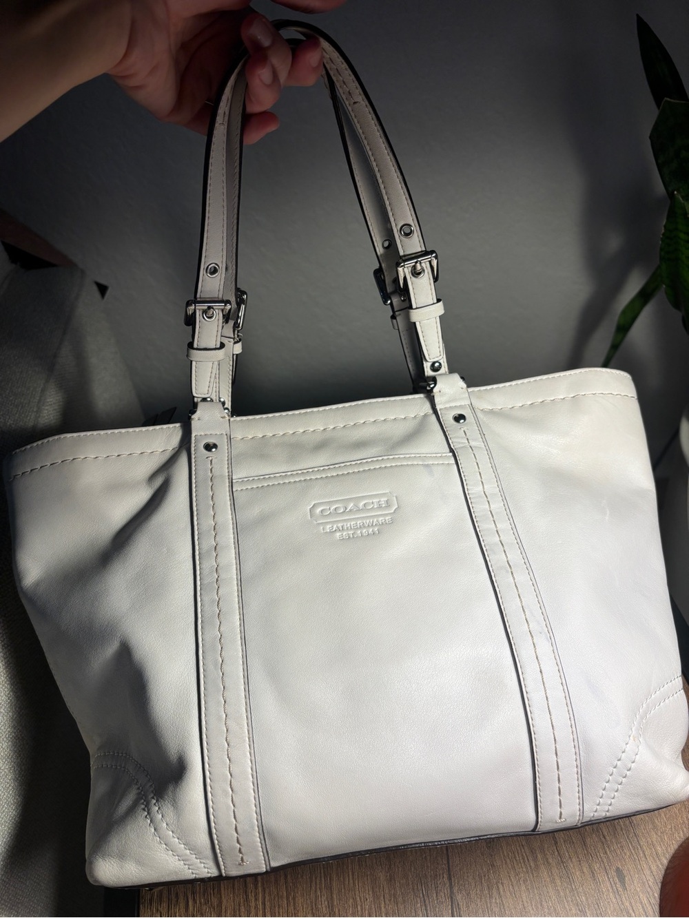 Coach Y2K White Leather Tote with Adjustable Straps